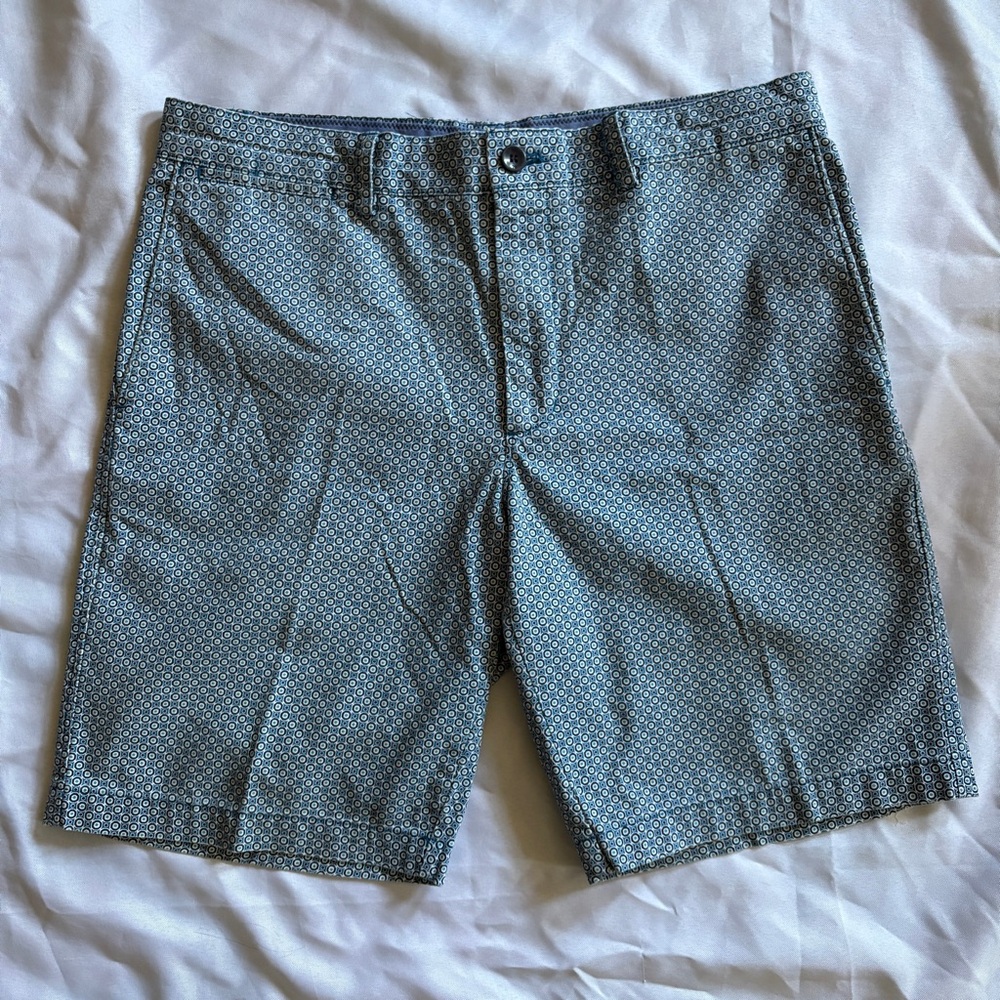 Banana Republic Aiden Blue Geo-Print Flat Front Shorts Size 35